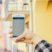 2017-03-instant-digital-6V-social-data